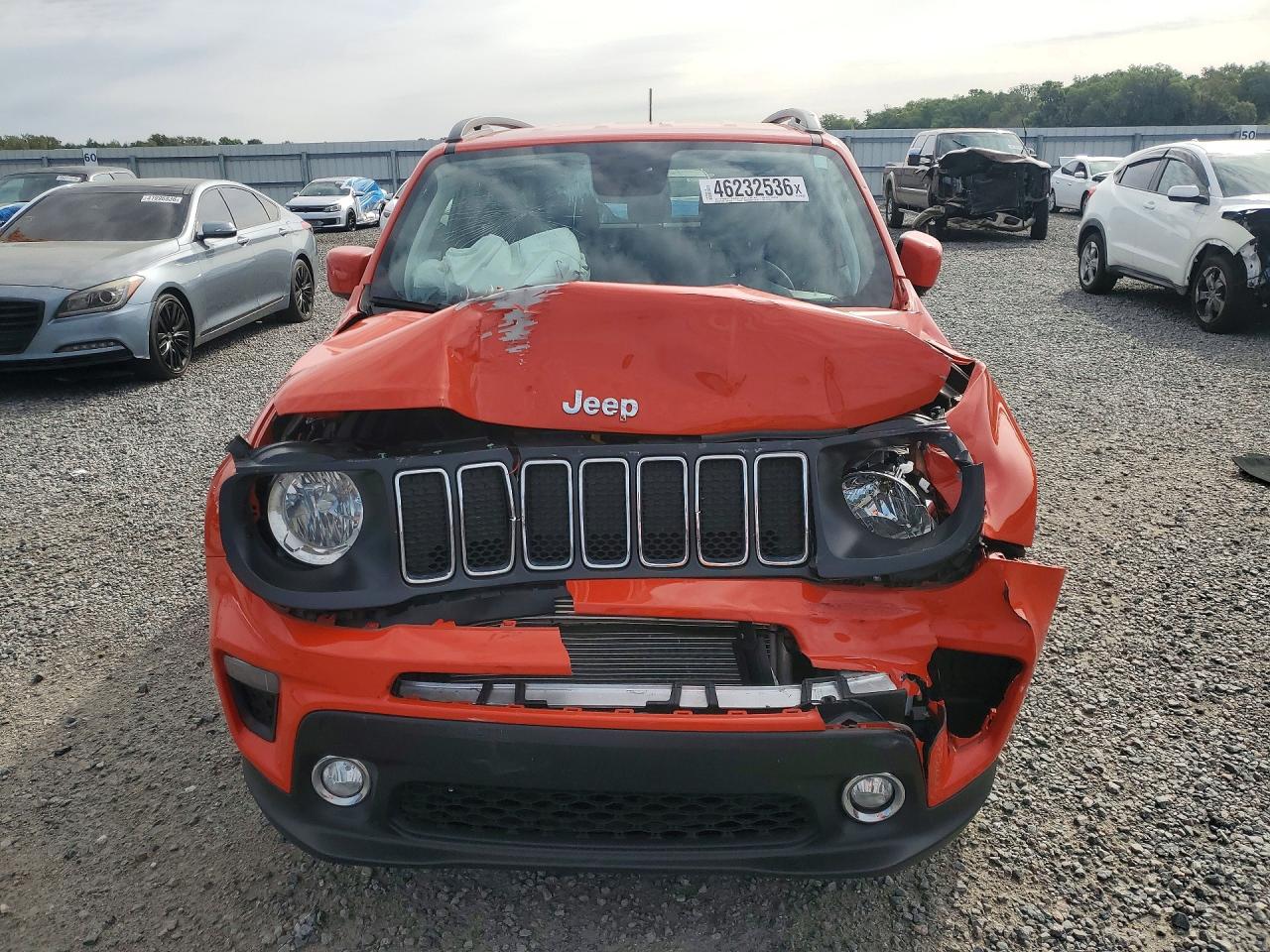 2019 JEEP RENEGADE LATITUDE photo 9