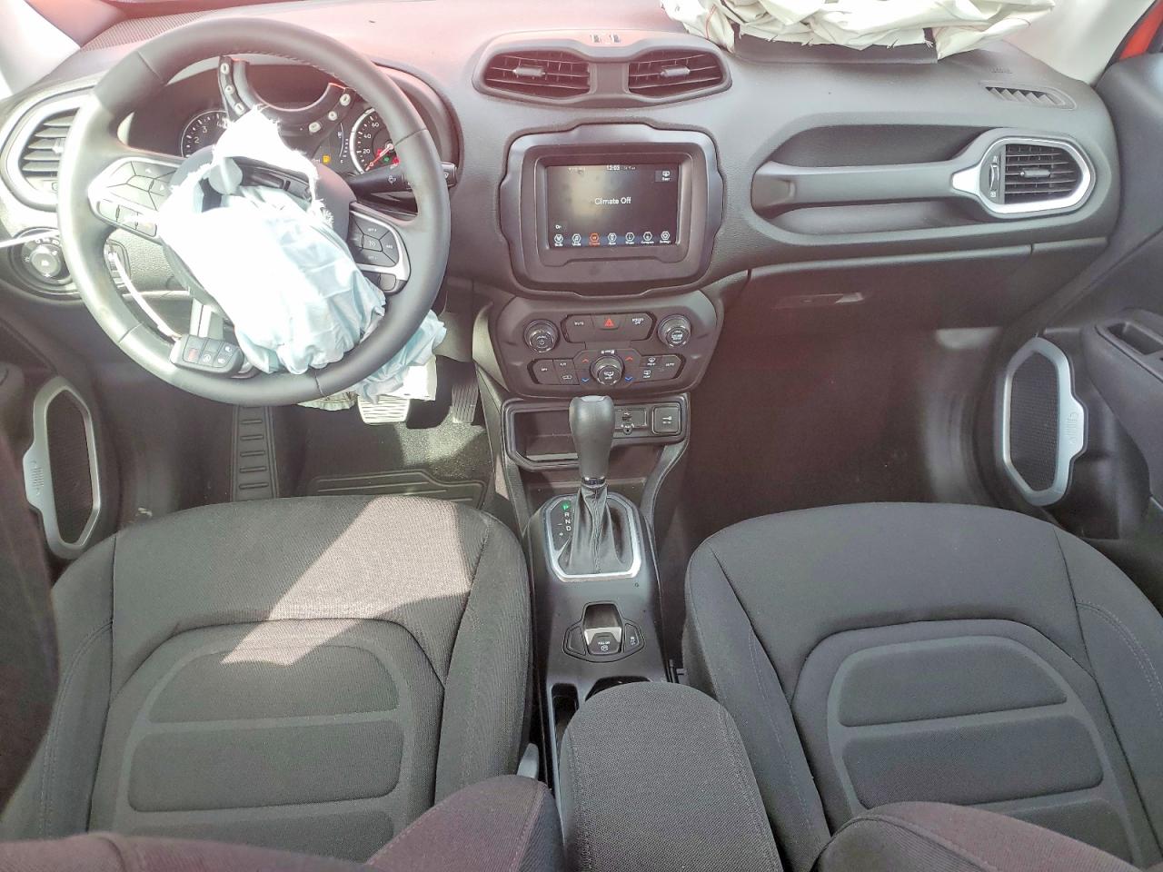 2019 JEEP RENEGADE LATITUDE photo 15