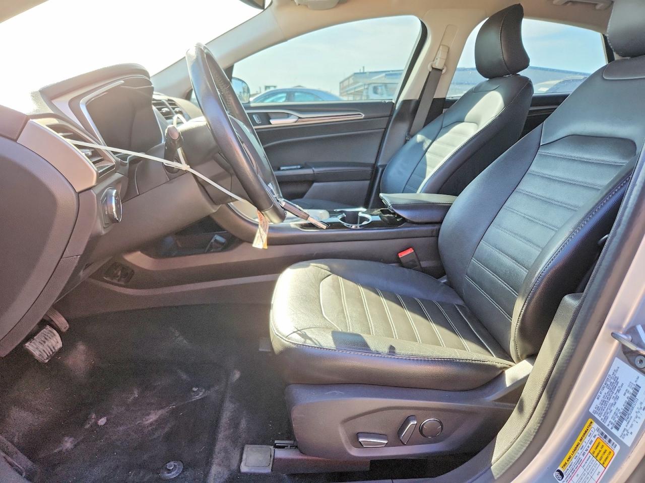 2016 FORD FUSION SE HYBRID photo 13