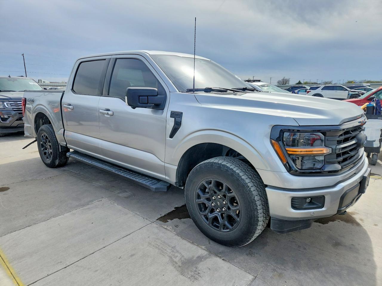 2024 FORD F150 XLT photo 7