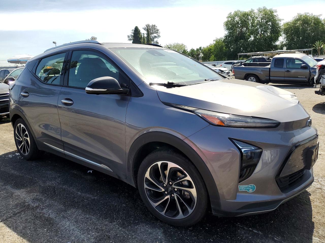 2023 CHEVROLET BOLT EUV PREMIER photo 4
