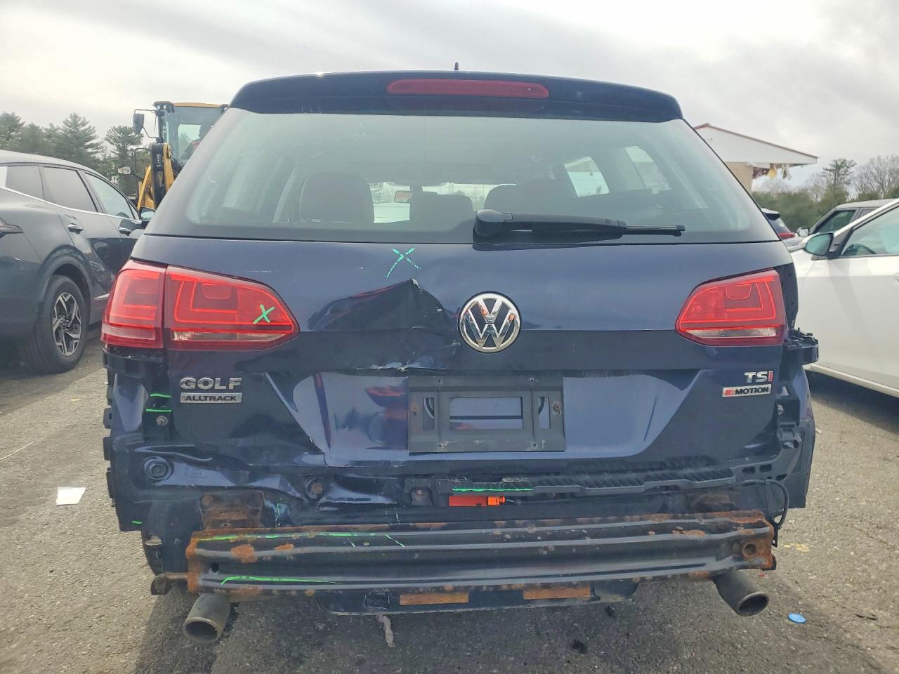 2017 VOLKSWAGEN GOLF ALLTRACK S photo 6