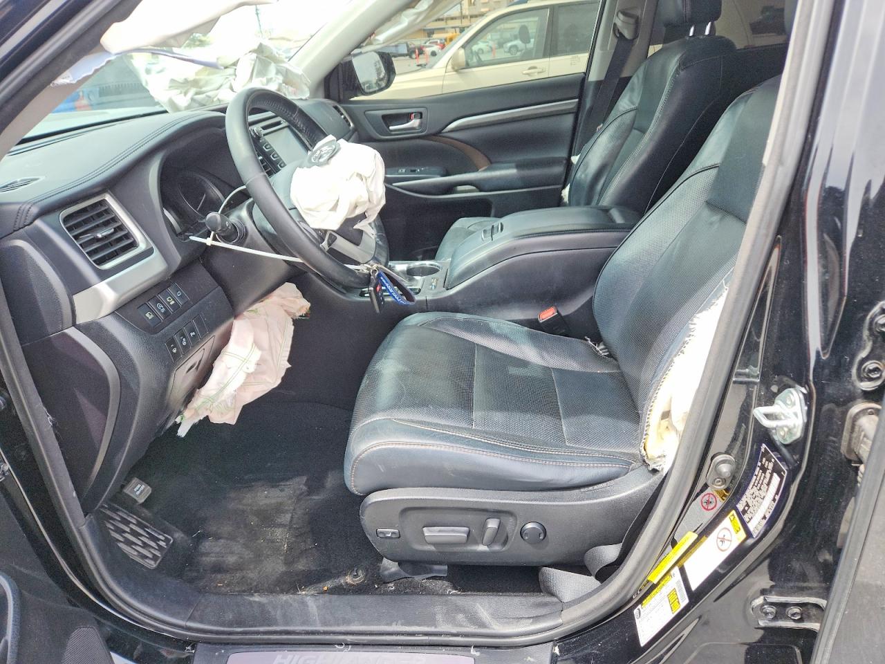 2018 TOYOTA HIGHLANDER LIMITED PLATINUM photo 13