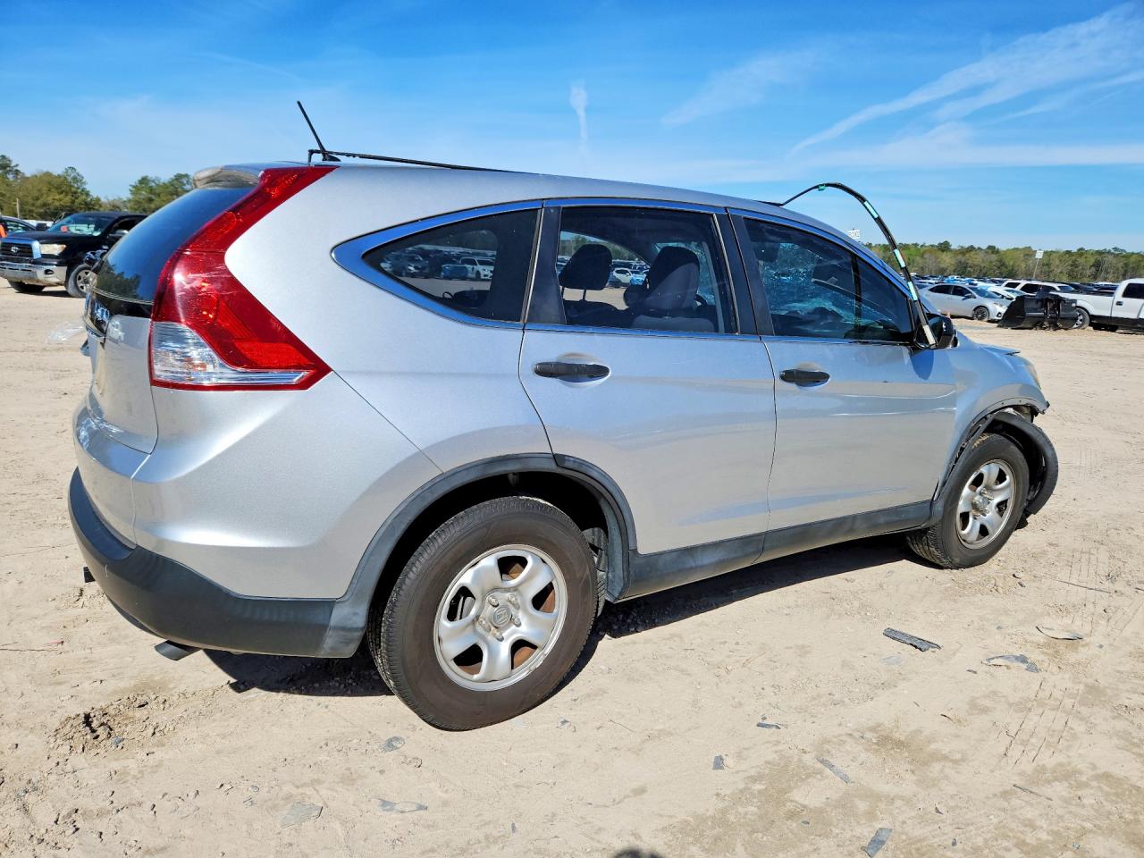 2014 HONDA CR-V LX photo 5