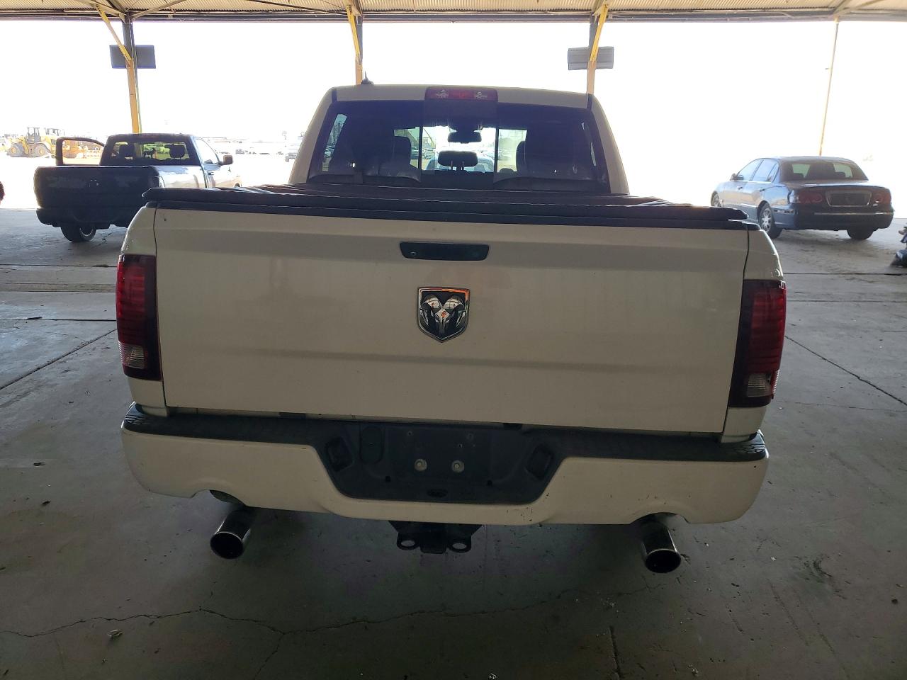 2015 RAM 1500 SPORT photo 6
