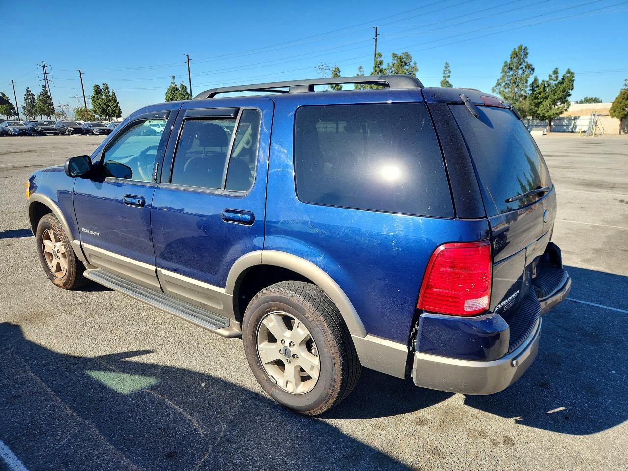 2004 FORD EXPLORER EDDIE BAUER photo 2