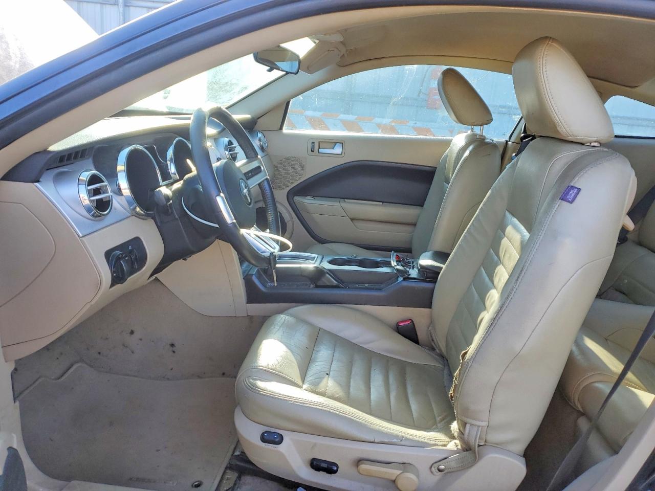 2008 FORD MUSTANG photo 7