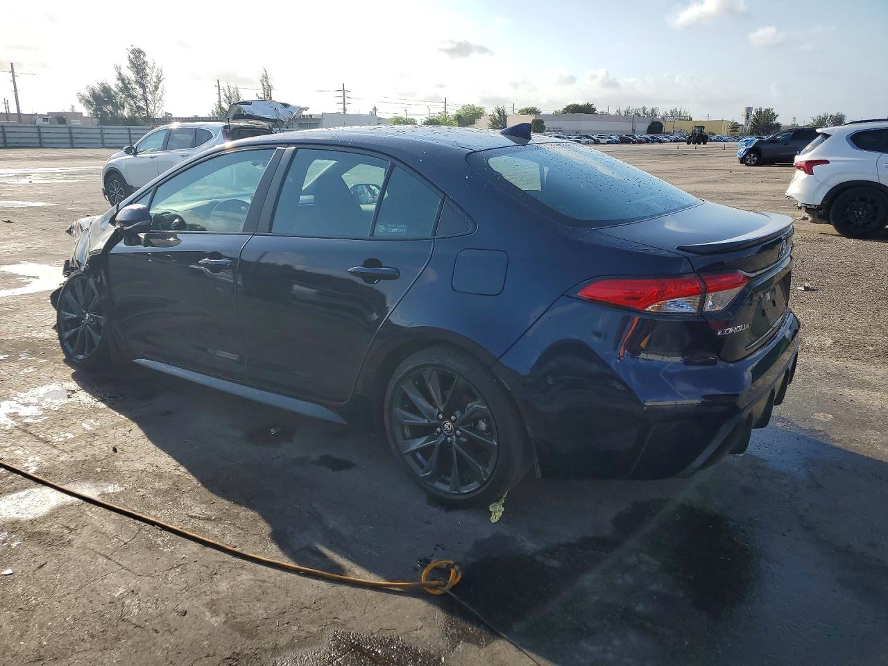 2025 TOYOTA COROLLA SE photo 2