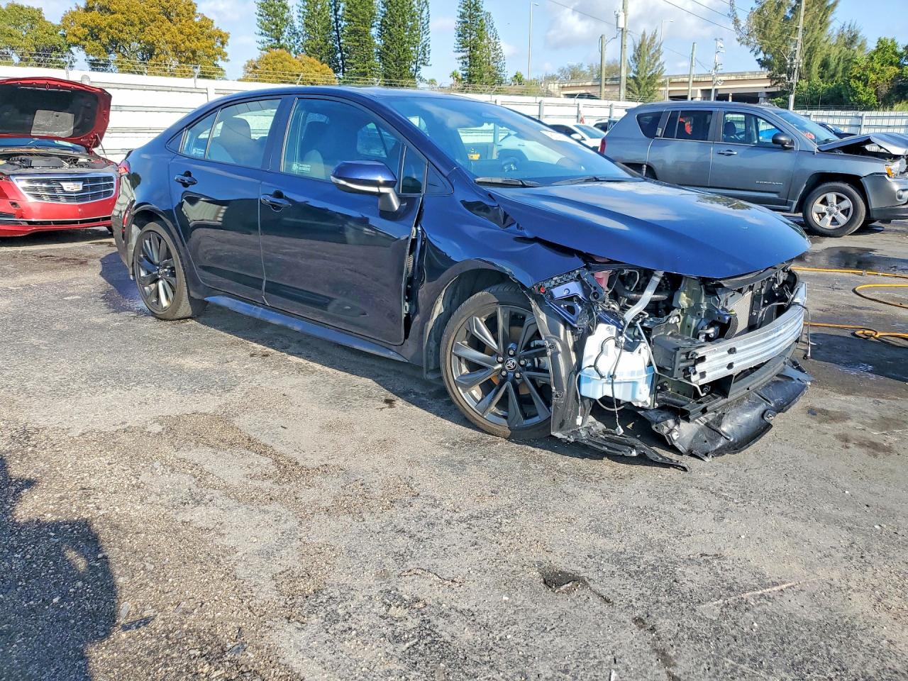 2025 TOYOTA COROLLA SE photo 4