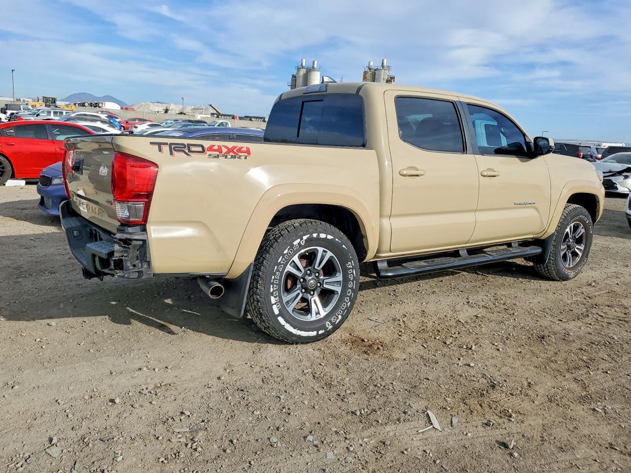 2017 TOYOTA TACOMA TRD SPORT photo 5