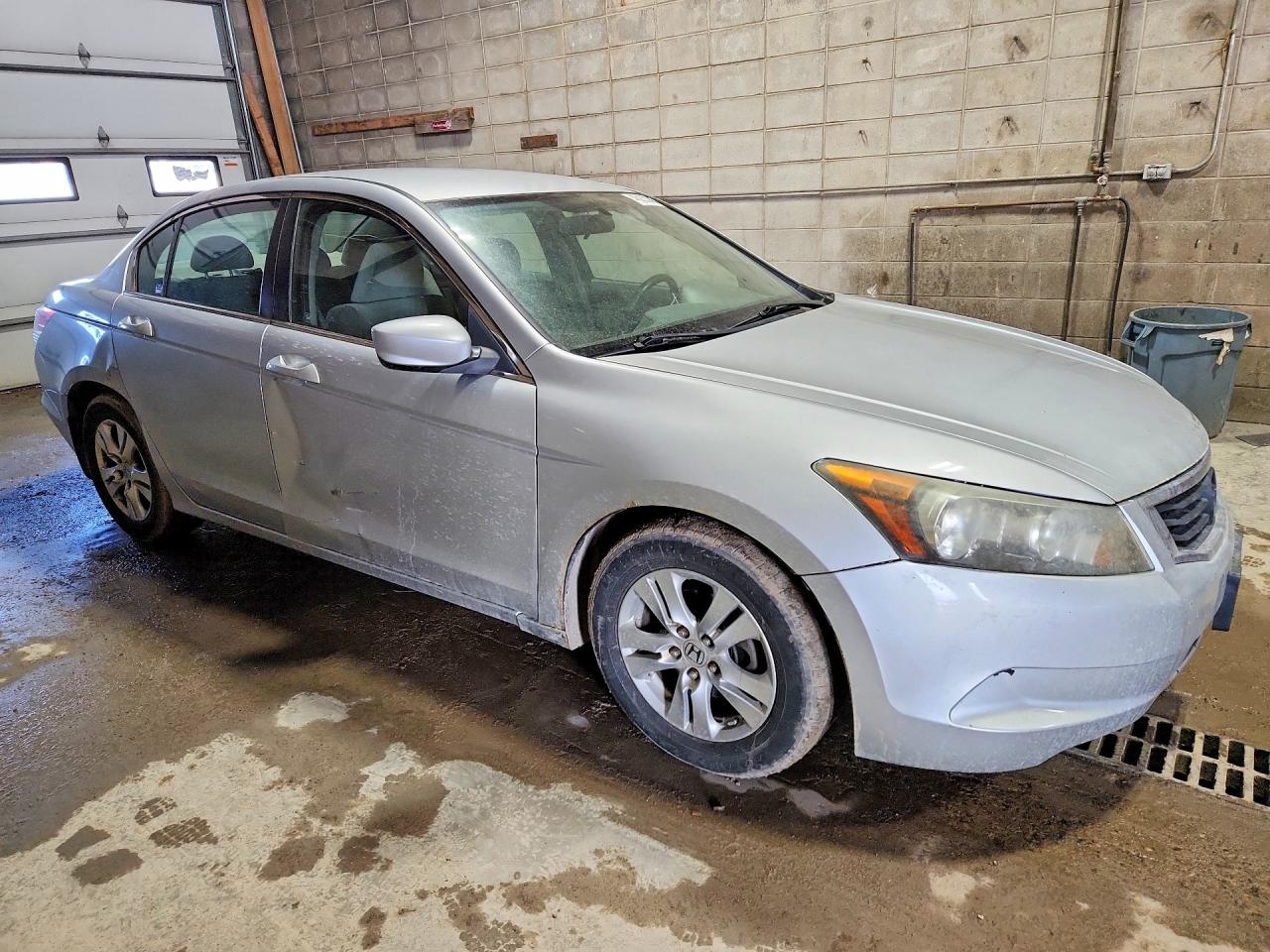 2010 HONDA ACCORD LXP photo 7
