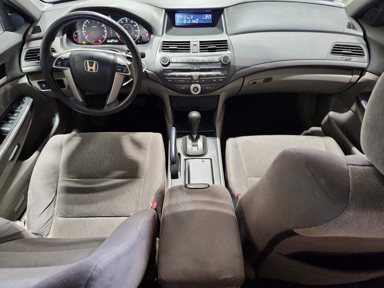 2010 HONDA ACCORD LXP photo 15