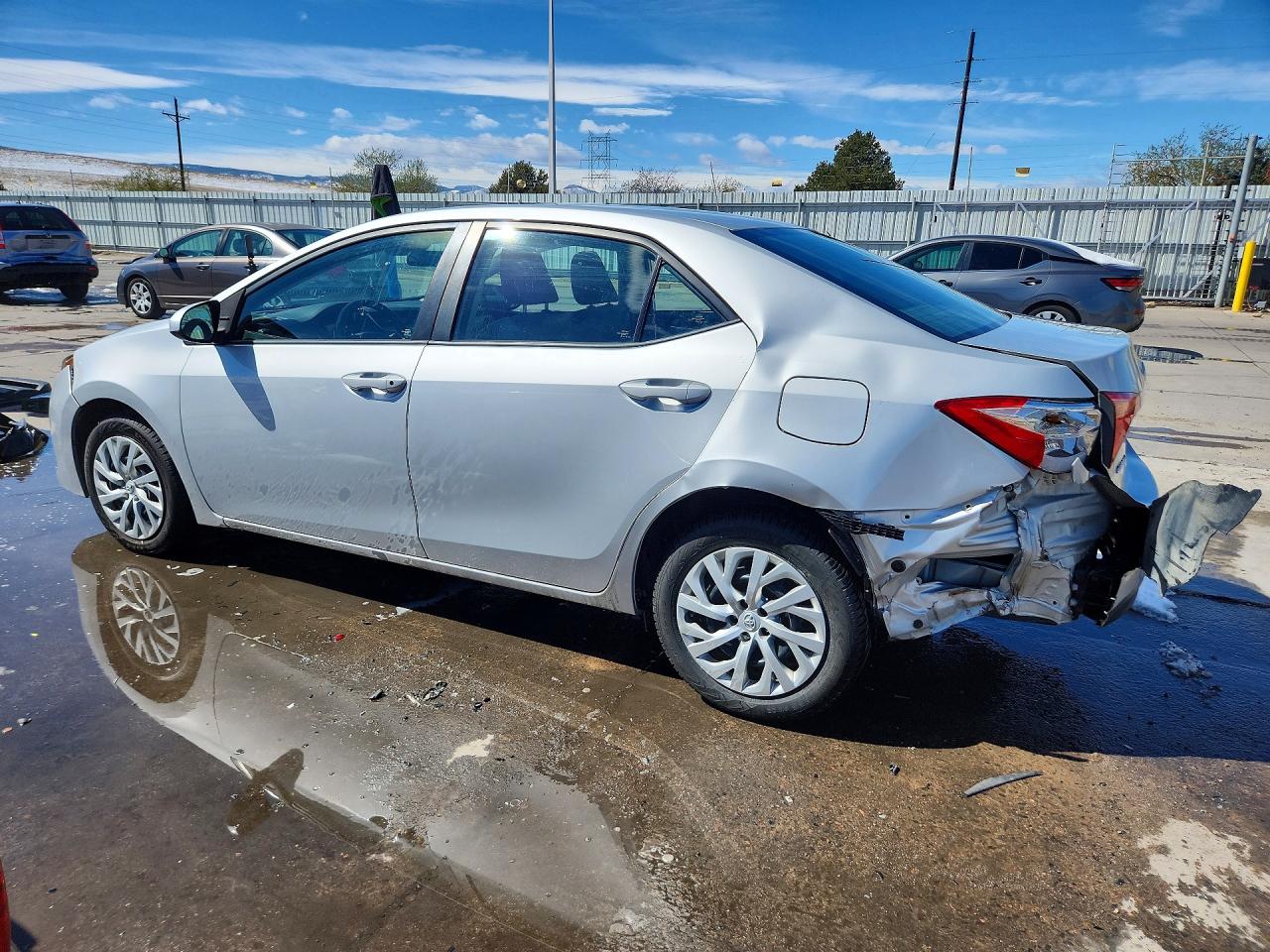 2017 TOYOTA COROLLA LE photo 4