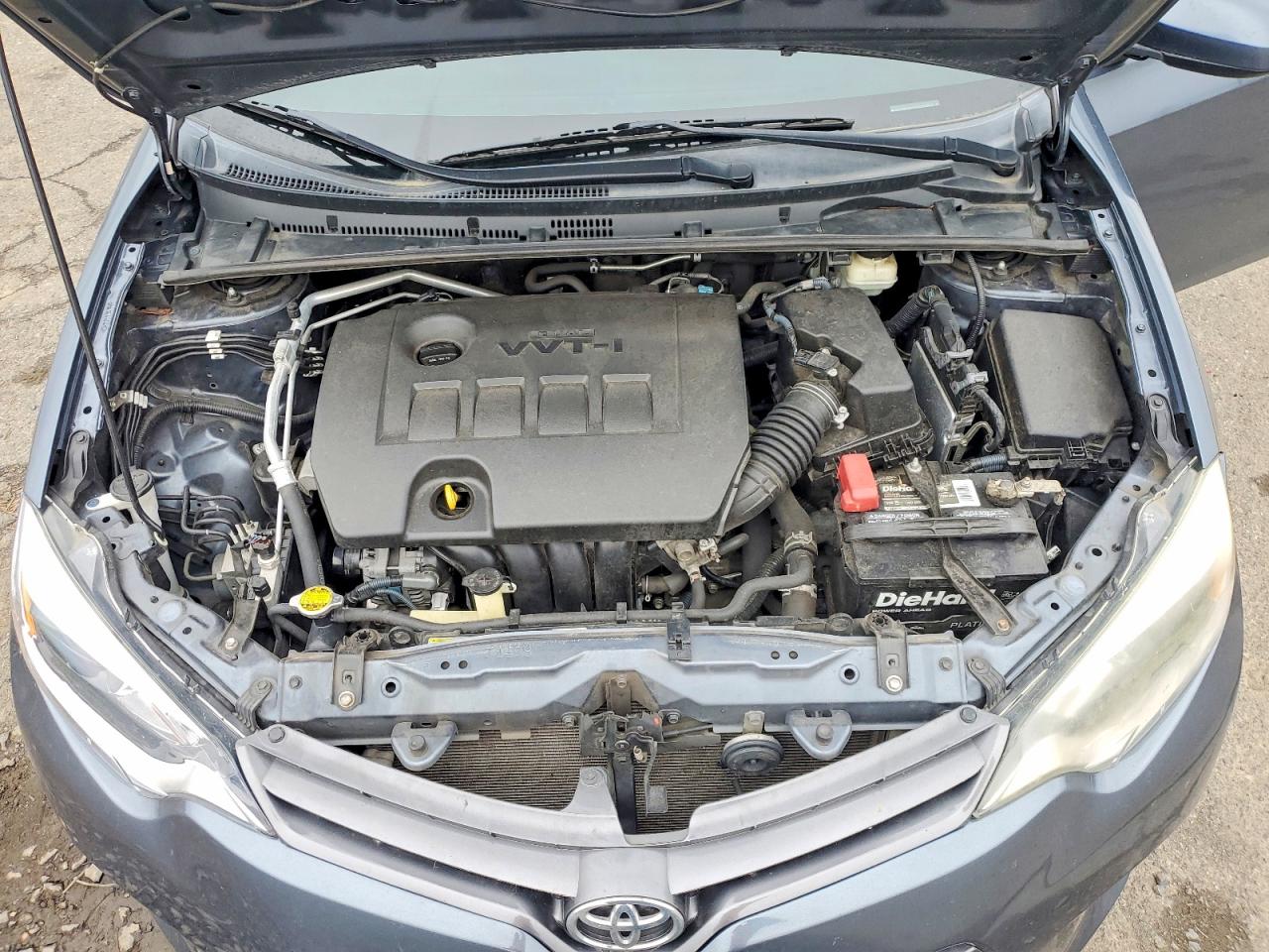 2015 TOYOTA COROLLA LE photo 11