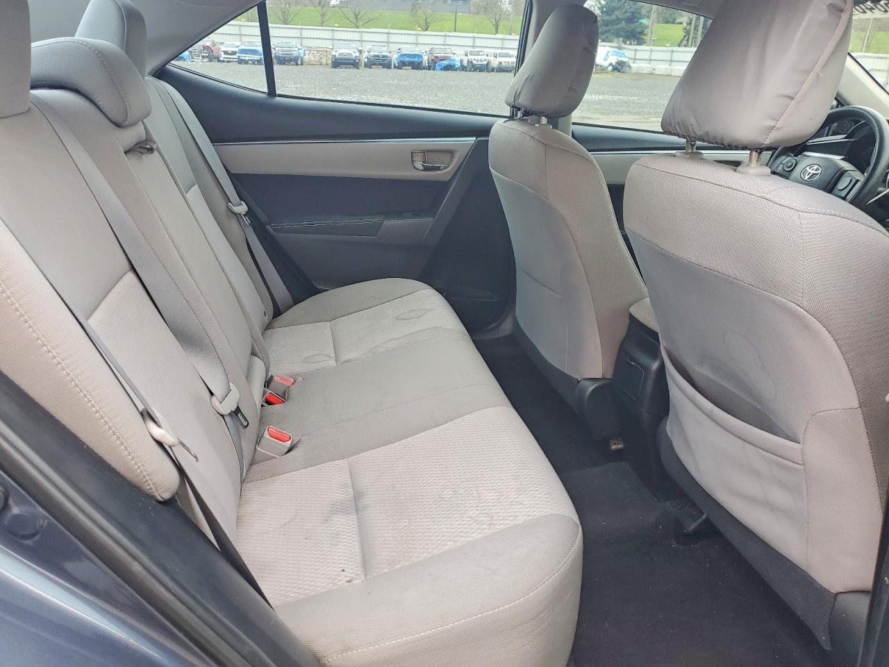 2015 TOYOTA COROLLA LE photo 10