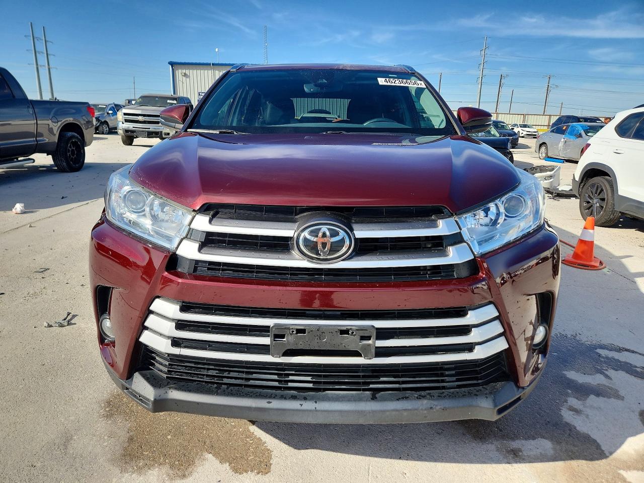 2019 TOYOTA HIGHLANDER XLE photo 5