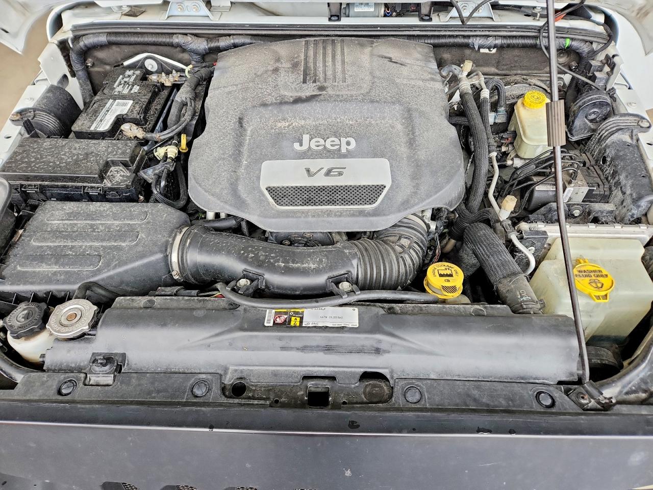 2016 JEEP WRANGLER UNLIMITED SPORT photo 11