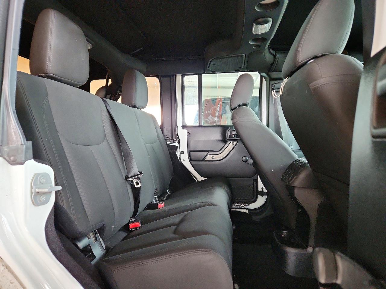 2016 JEEP WRANGLER UNLIMITED SPORT photo 10