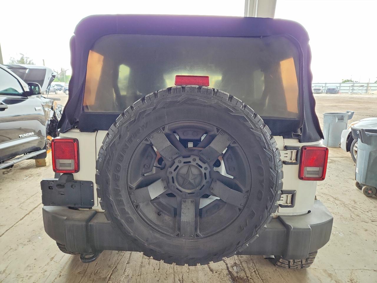 2016 JEEP WRANGLER UNLIMITED SPORT photo 6