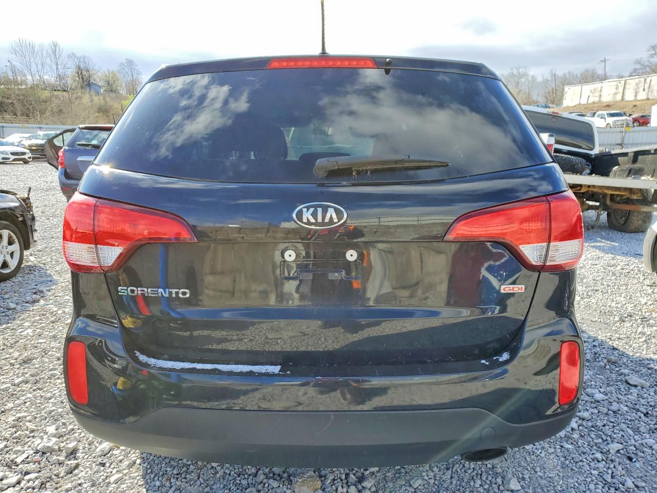 2015 KIA SORENTO LX photo 11