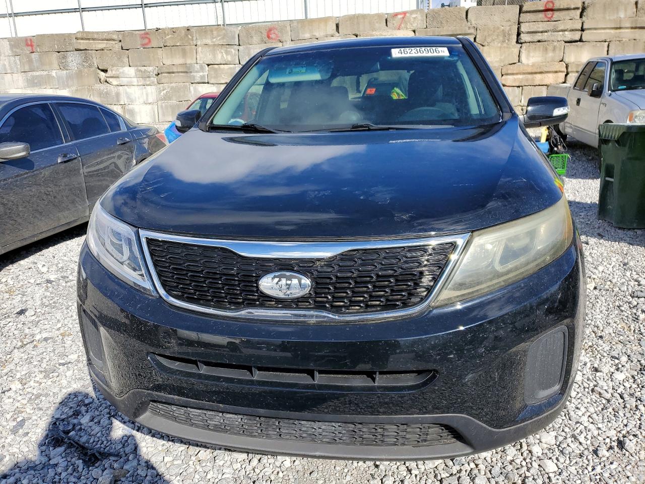 2015 KIA SORENTO LX photo 9