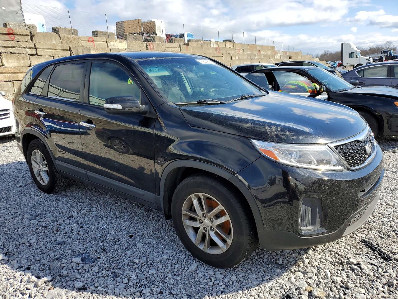 2015 KIA SORENTO LX photo 7