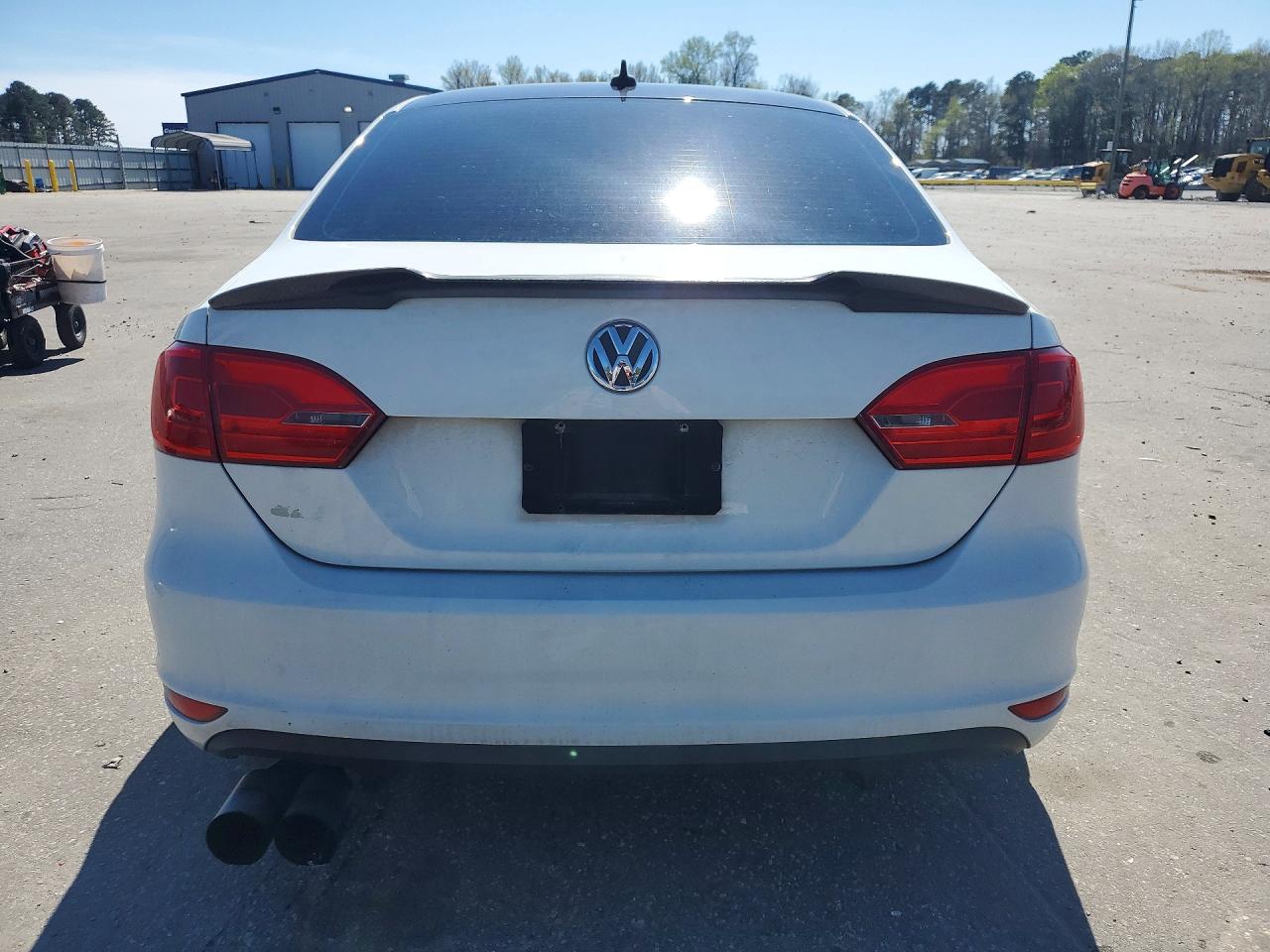 2013 VOLKSWAGEN JETTA GLI photo 16
