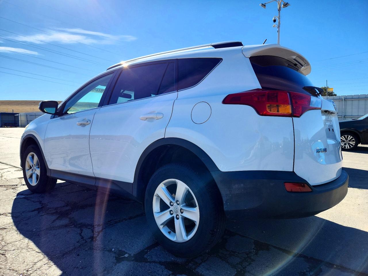 2013 TOYOTA RAV4 XLE photo 3