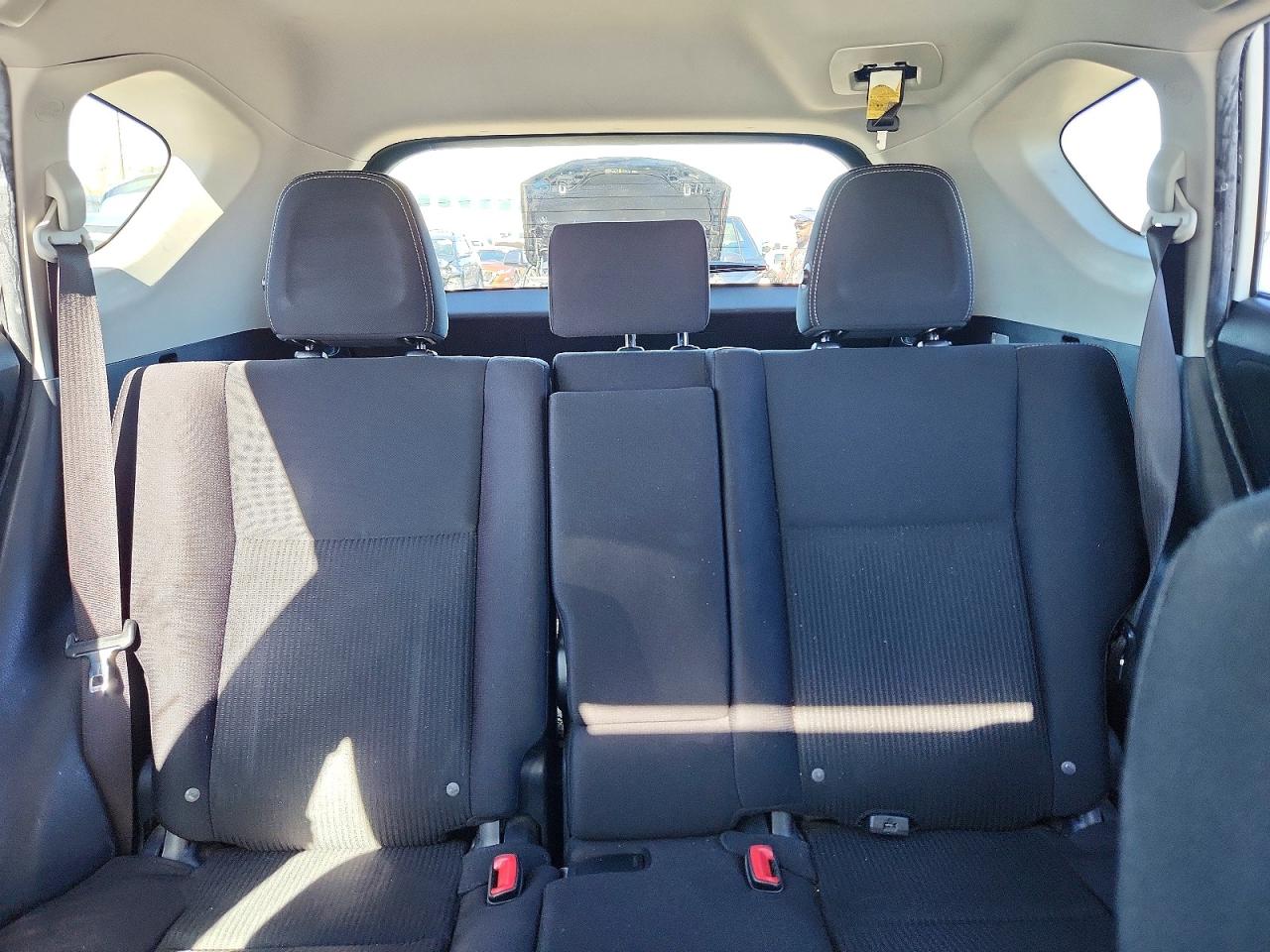 2013 TOYOTA RAV4 XLE photo 19