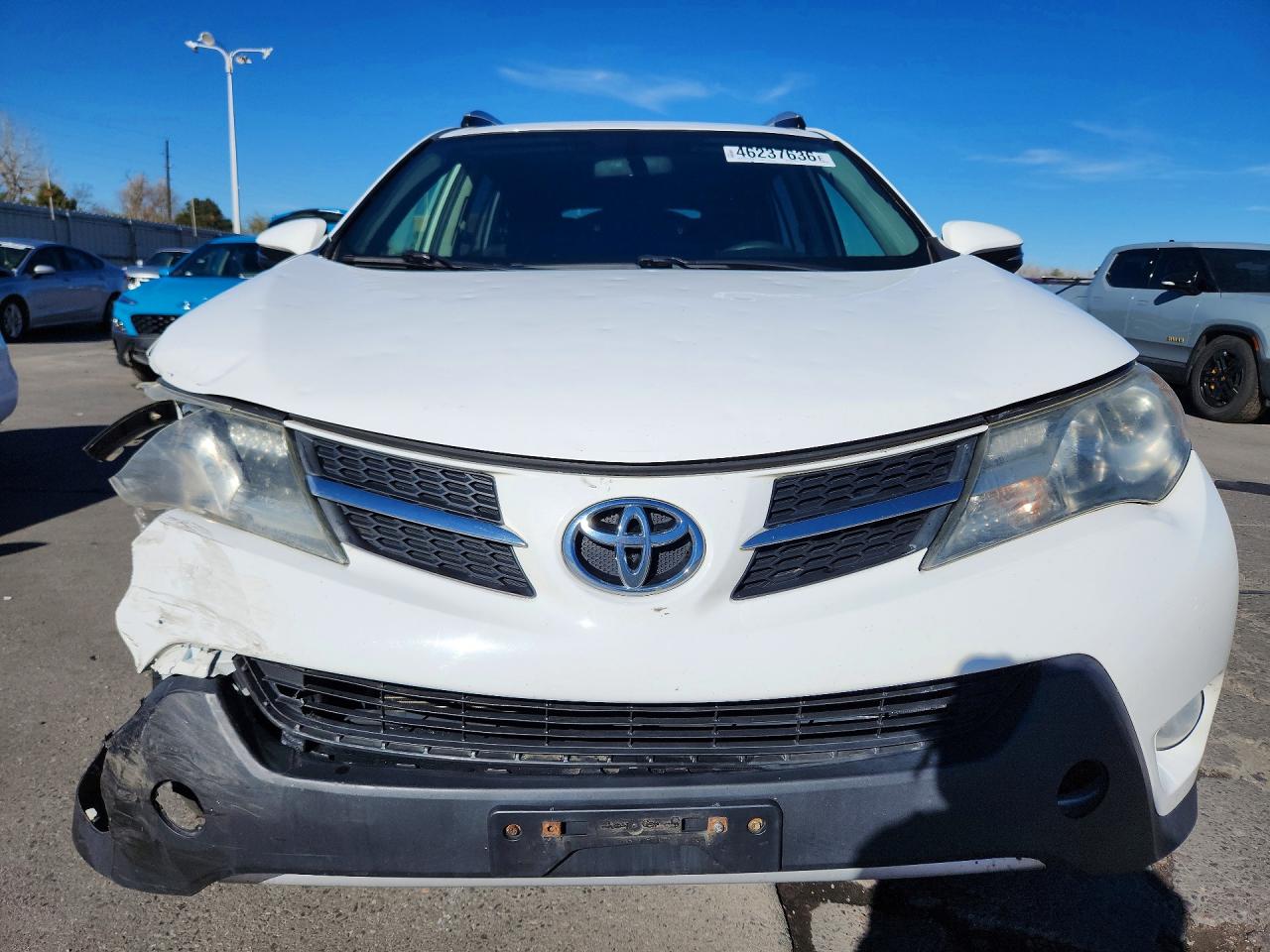 2013 TOYOTA RAV4 XLE photo 9