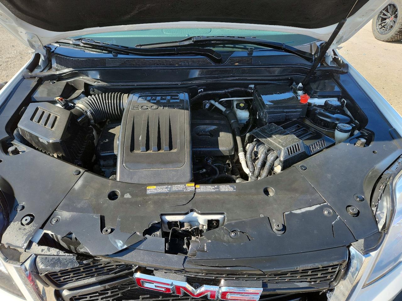 2012 GMC TERRAIN SLE photo 12