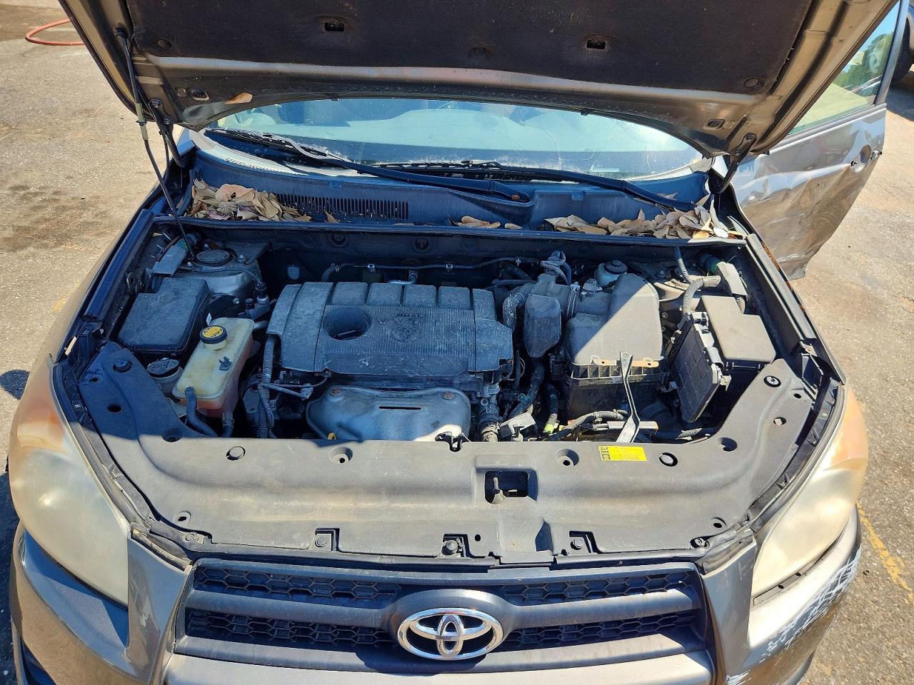 2011 TOYOTA RAV4 BASE photo 23