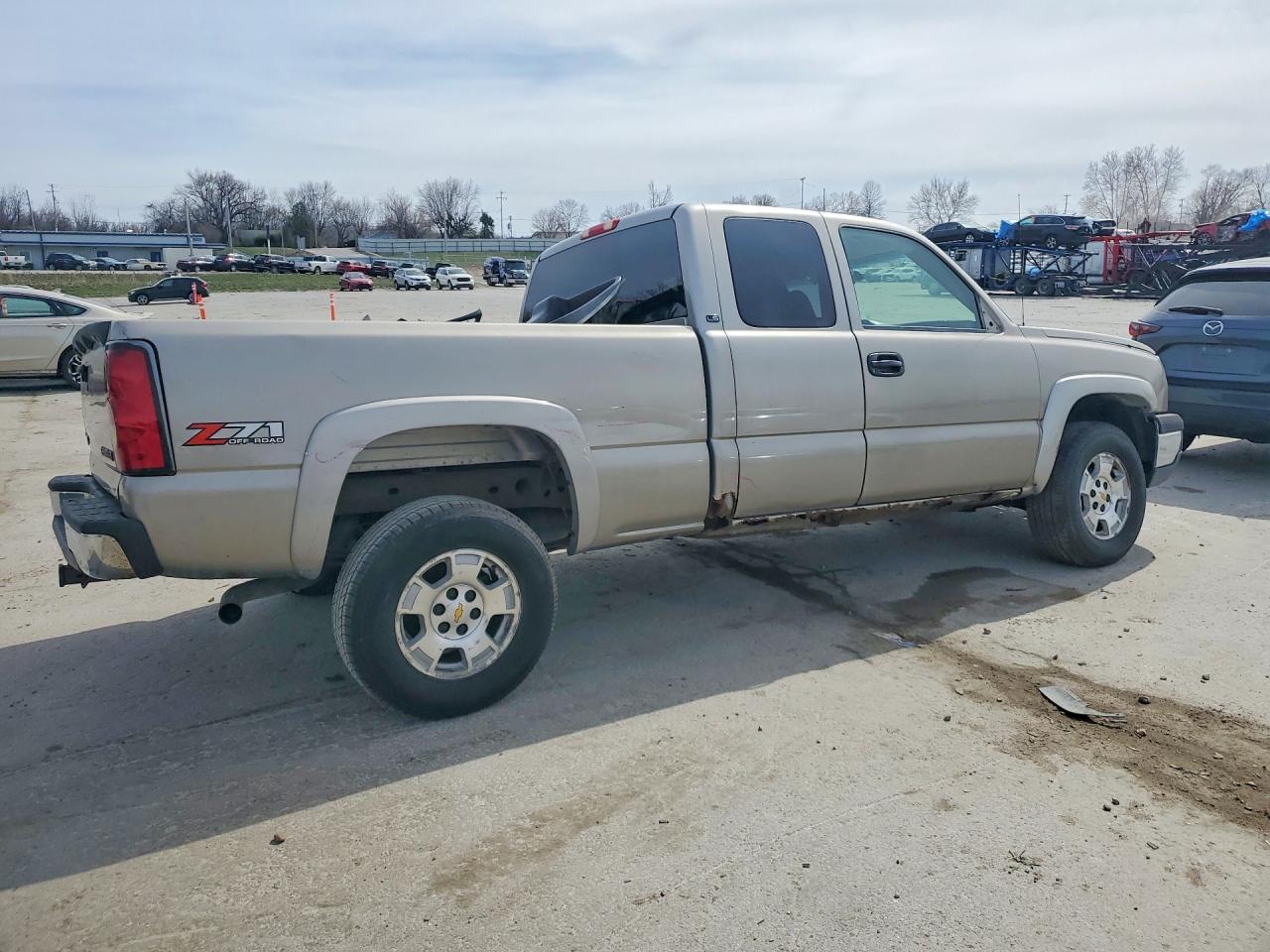 2003 CHEVROLET SILVERADO K1500 photo 3