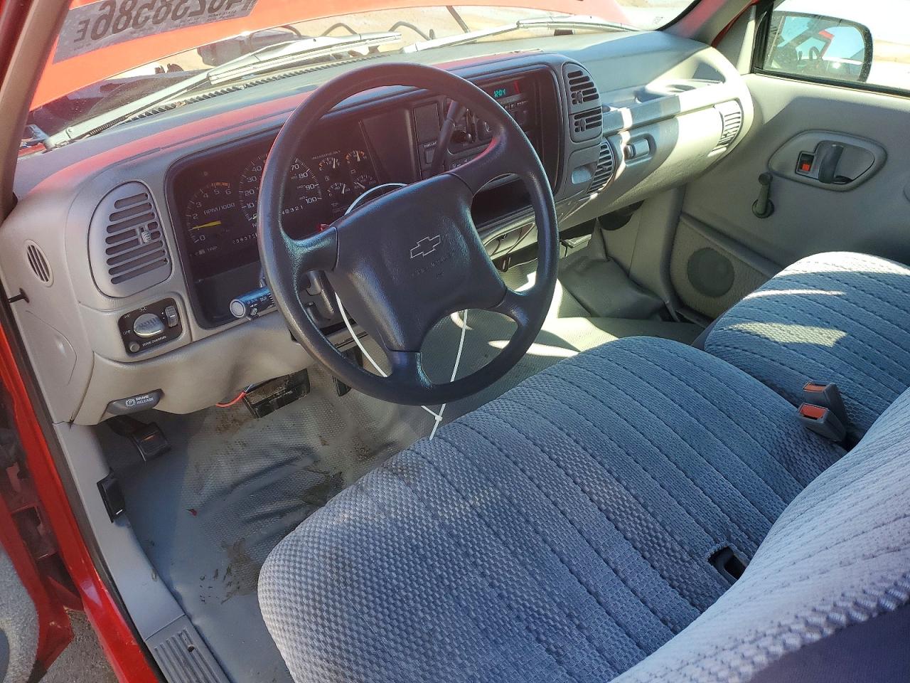 1996 CHEVROLET GMT-400 C2500 photo 22