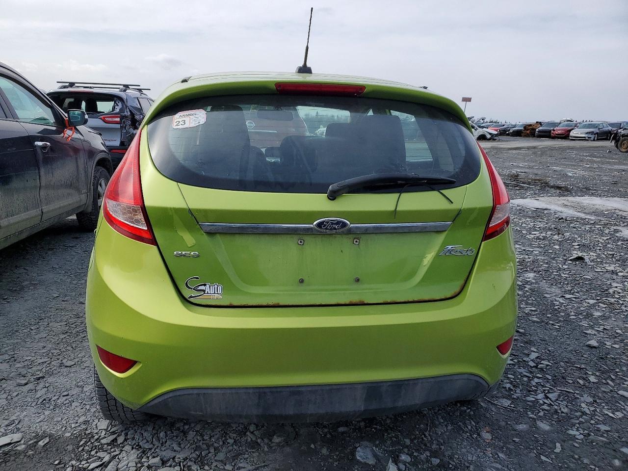 2011 FORD FIESTA SES photo 11