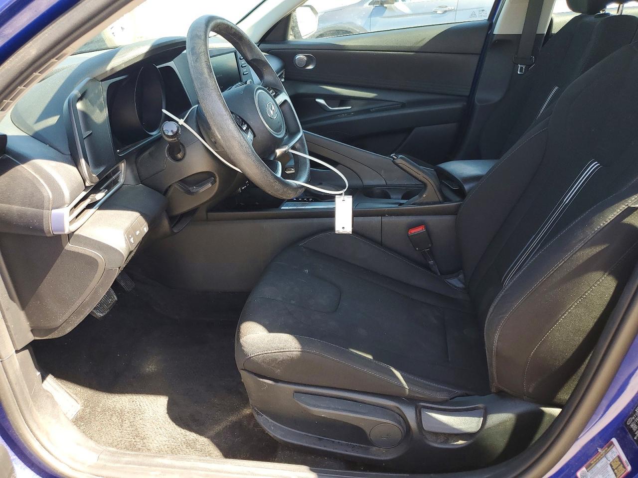 2021 HYUNDAI ELANTRA SEL photo 13