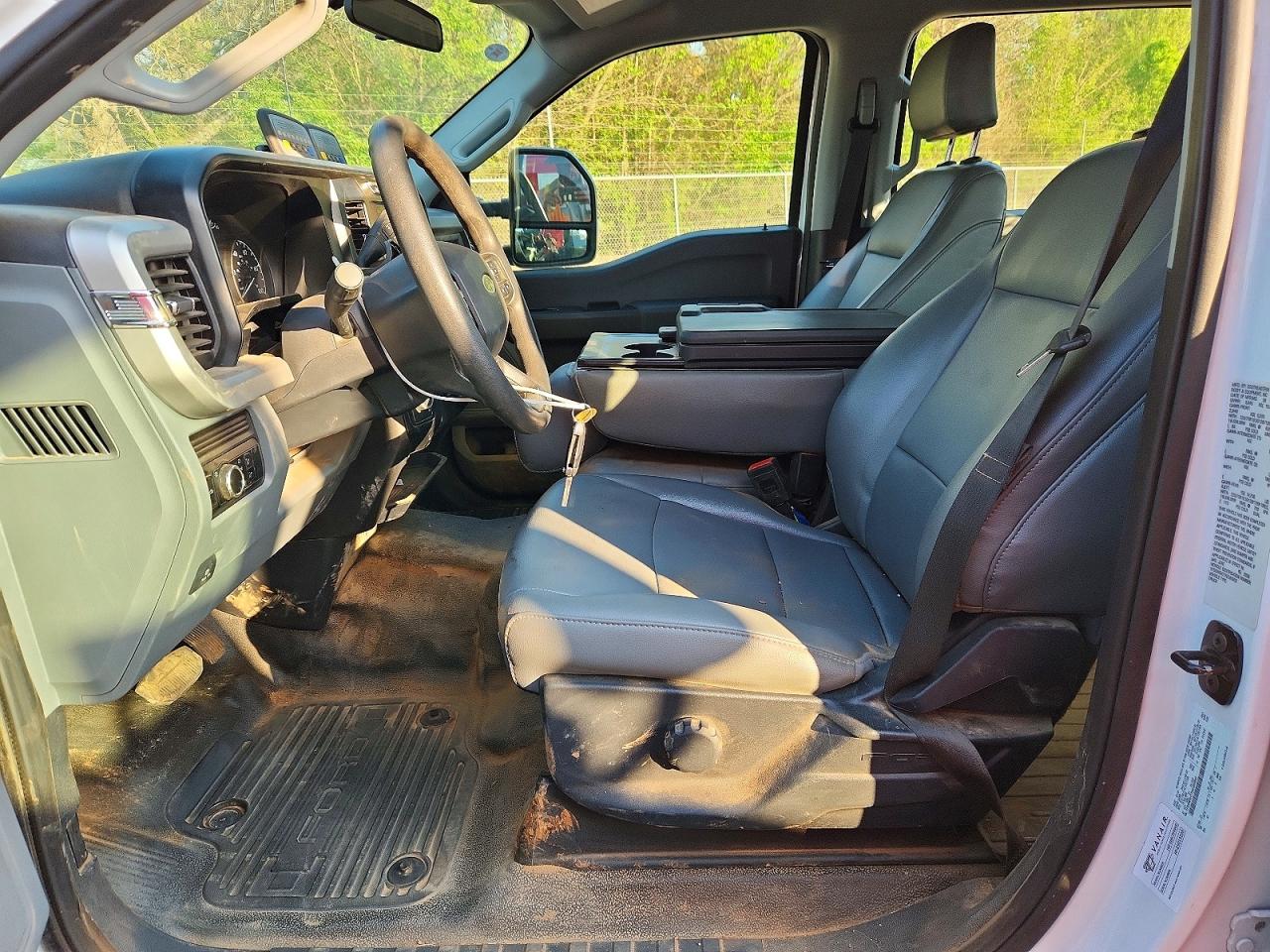 2024 FORD F550 SUPER DUTY UTILITY / SERVICE TRUCK photo 13