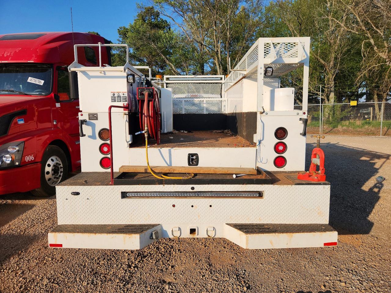2024 FORD F550 SUPER DUTY UTILITY / SERVICE TRUCK photo 11