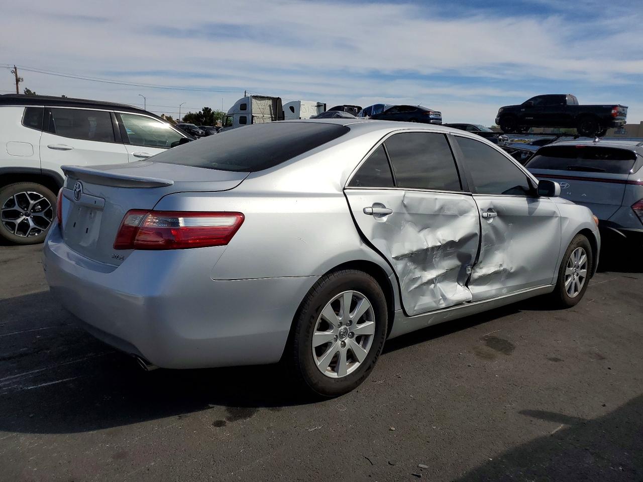 2007 TOYOTA CAMRY XLE V6 photo 3