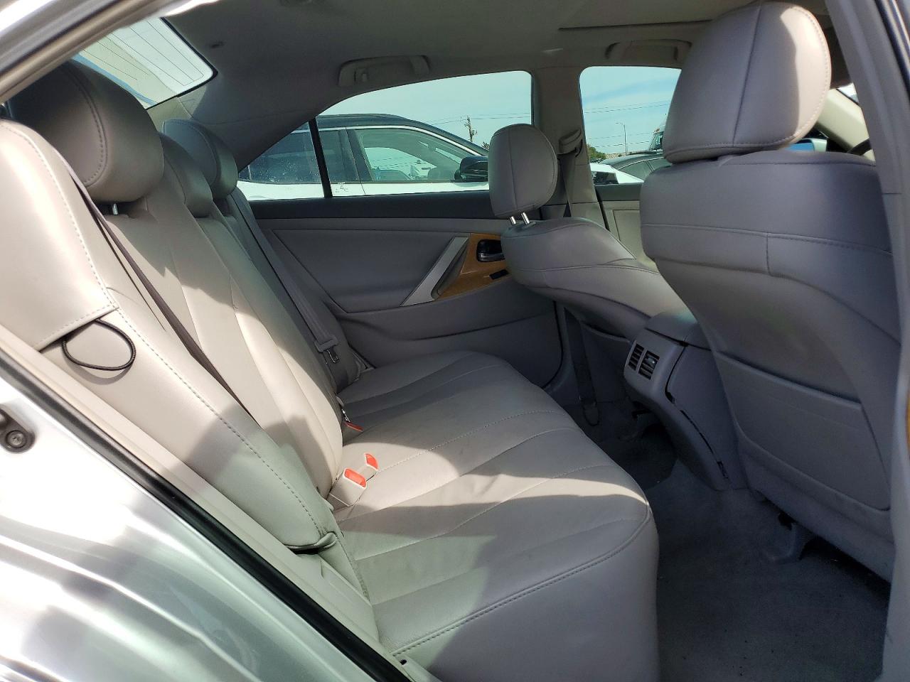 2007 TOYOTA CAMRY XLE V6 photo 10