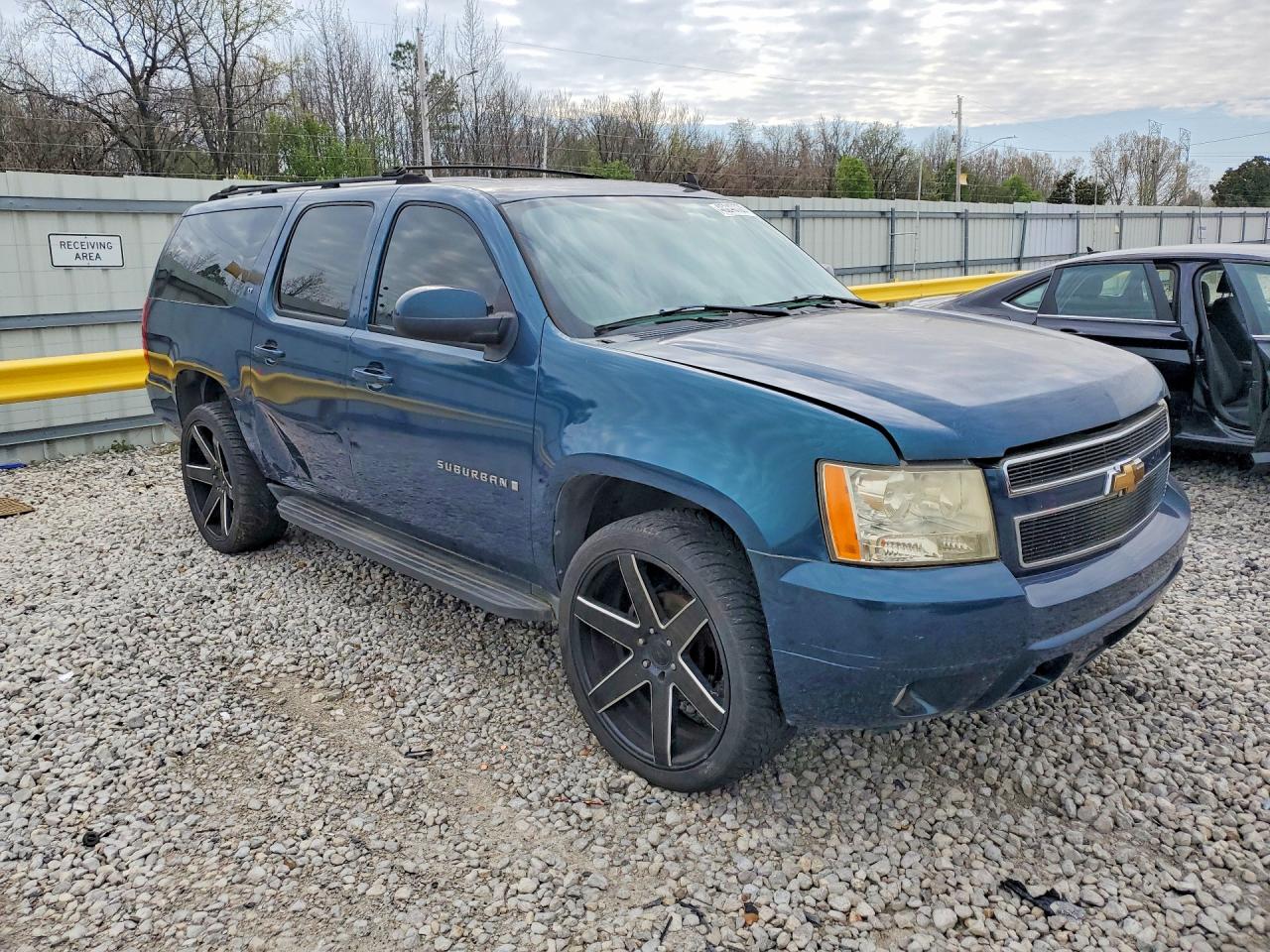 2007 CHEVROLET SUBURBAN K1500 photo 7