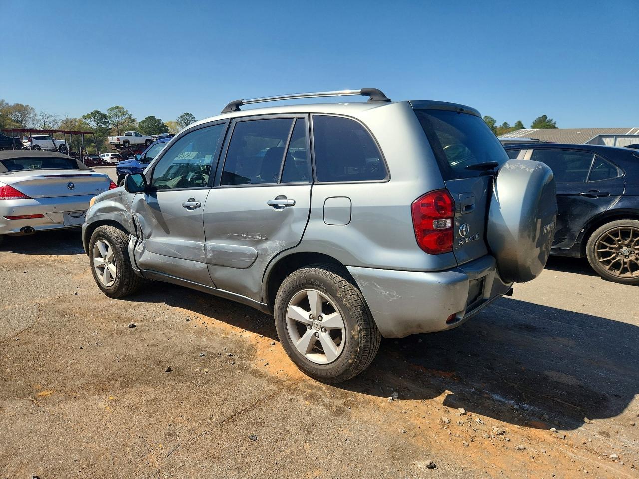 2004 TOYOTA RAV4 BASE photo 3