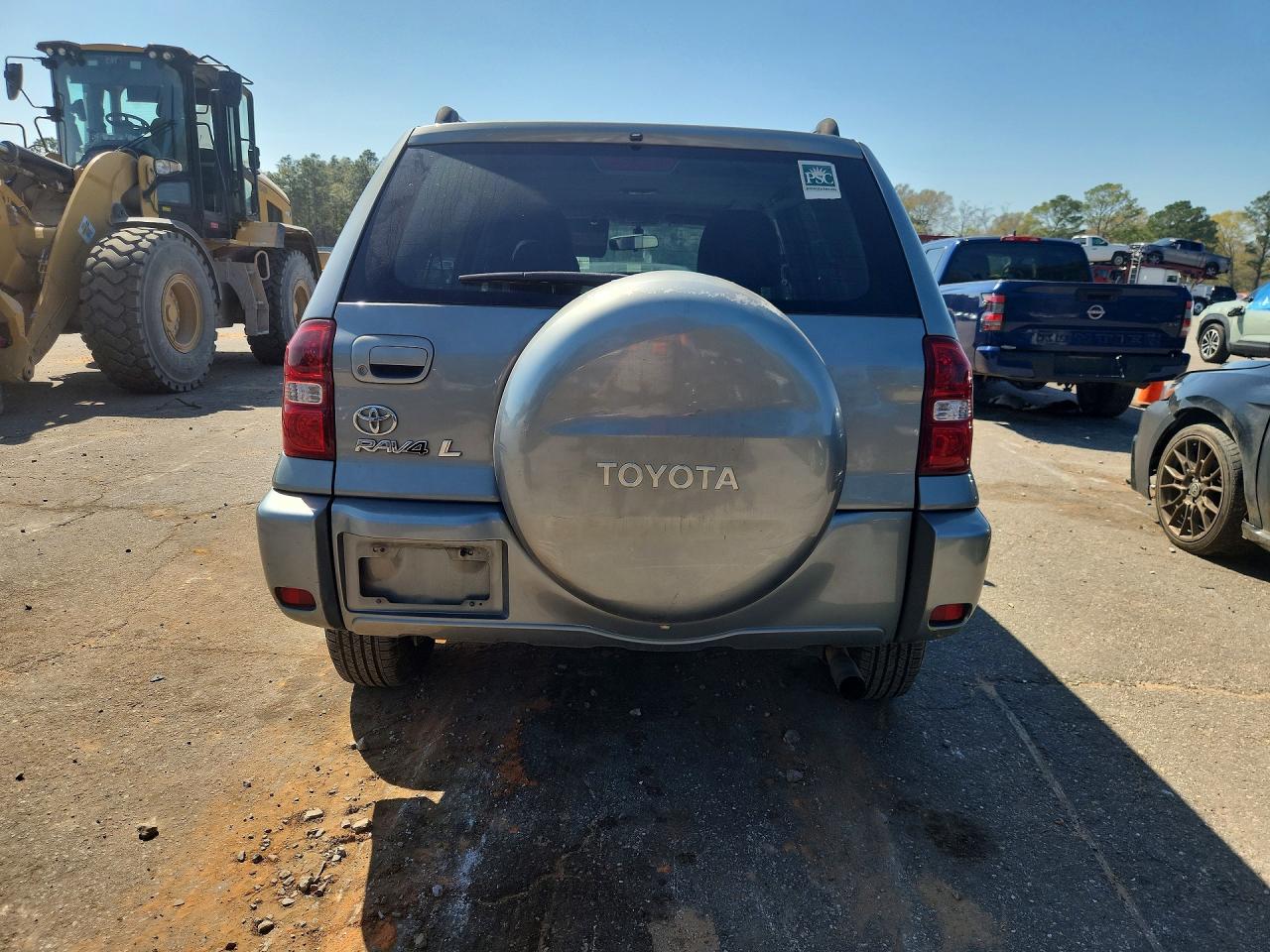 2004 TOYOTA RAV4 BASE photo 11