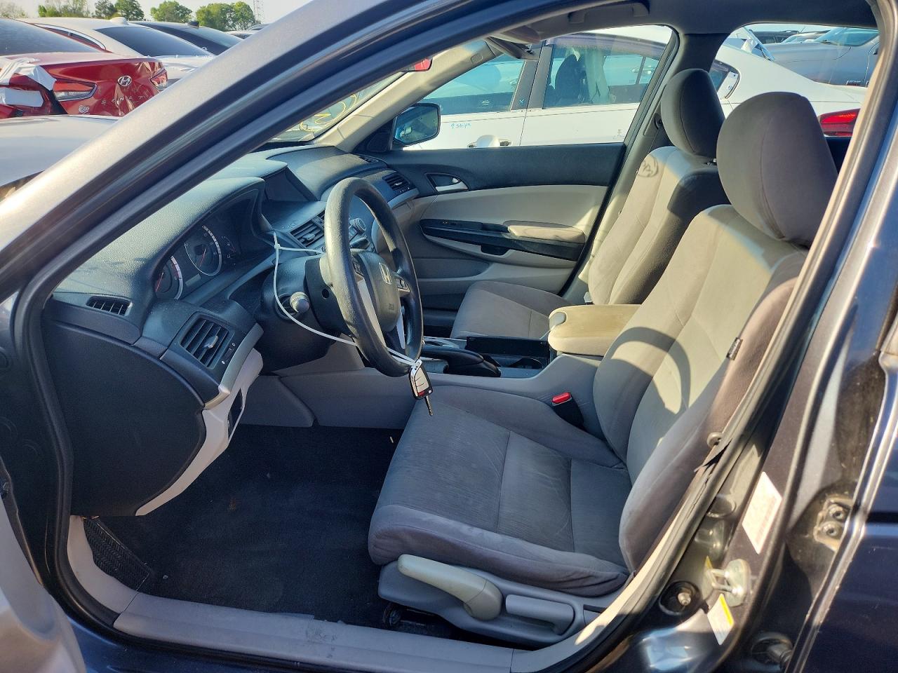 2012 HONDA ACCORD LX photo 7