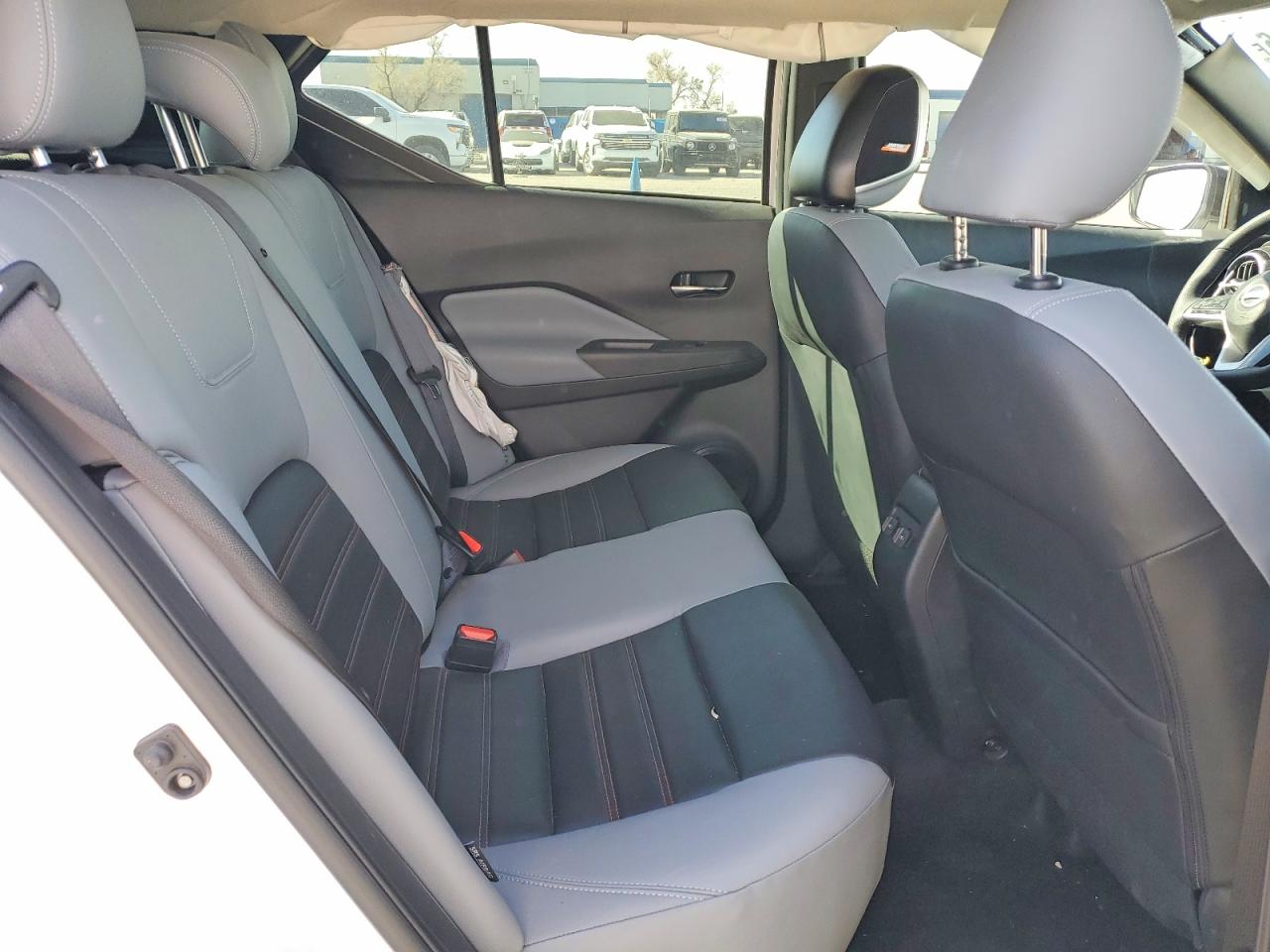 2023 NISSAN KICKS SR photo 31