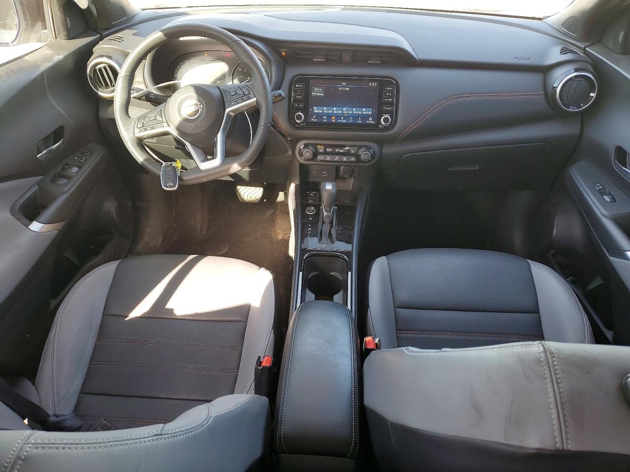 2023 NISSAN KICKS SR photo 22