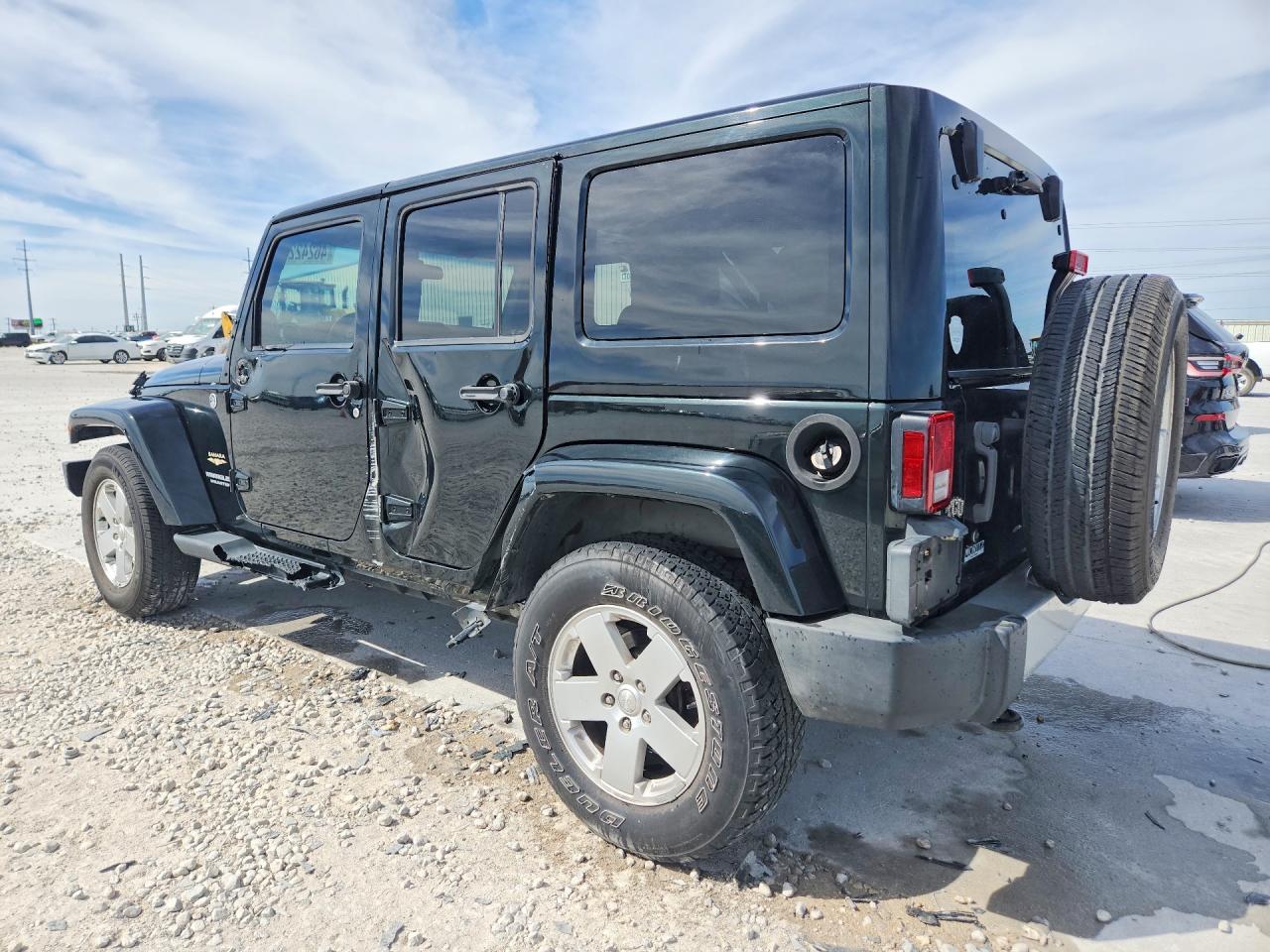 2012 JEEP WRANGLER UNLIMITED SAHARA photo 2
