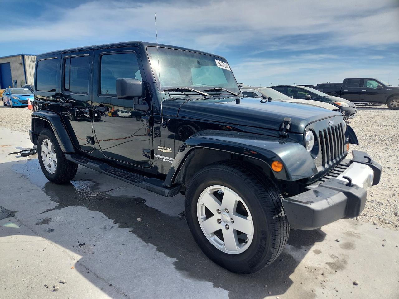 2012 JEEP WRANGLER UNLIMITED SAHARA photo 4