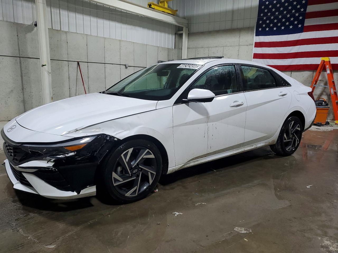 2025 HYUNDAI ELANTRA