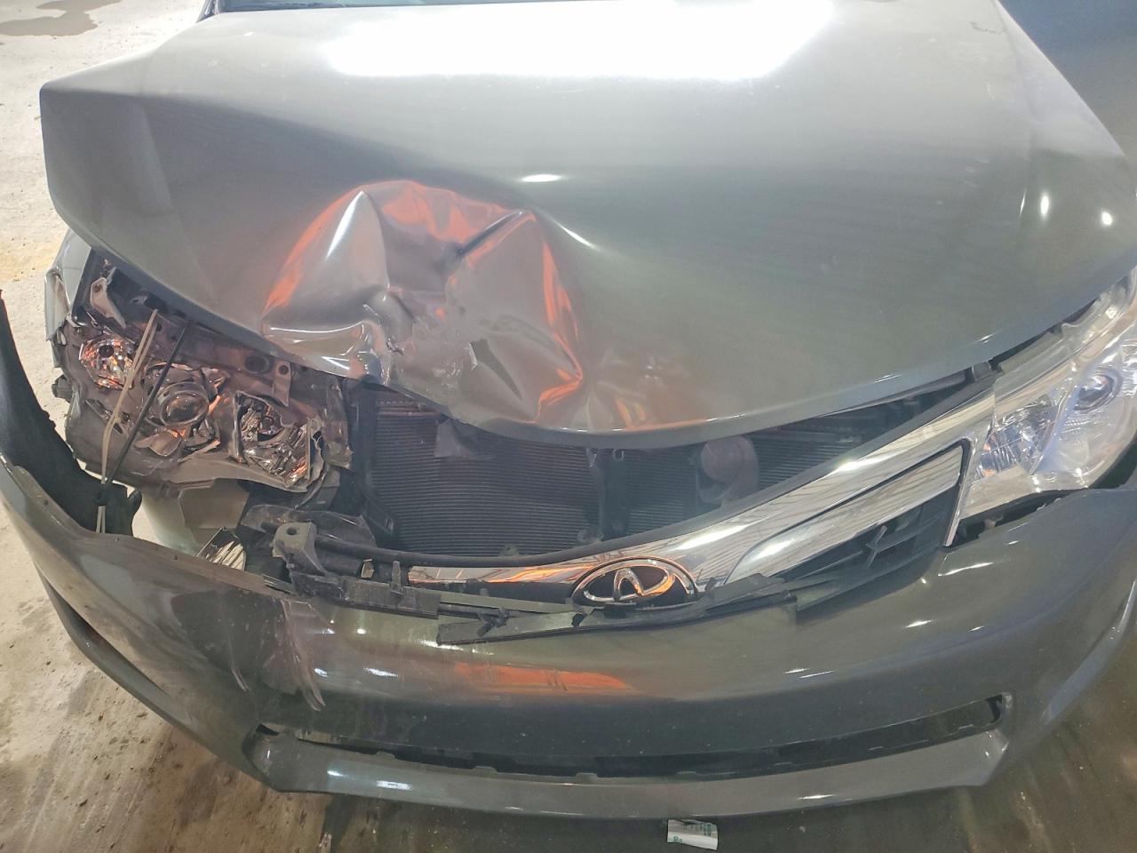 2012 TOYOTA CAMRY LE photo 21
